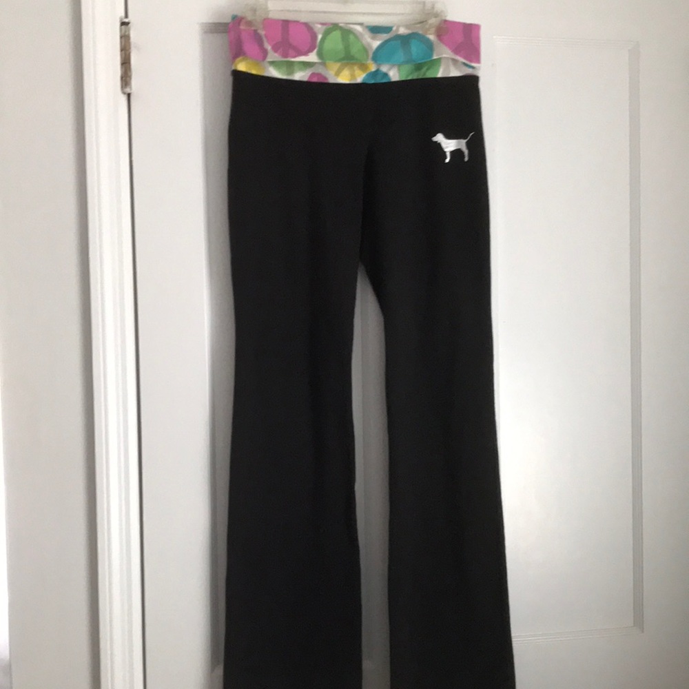 Victoria Secret yoga pants. Bootleg